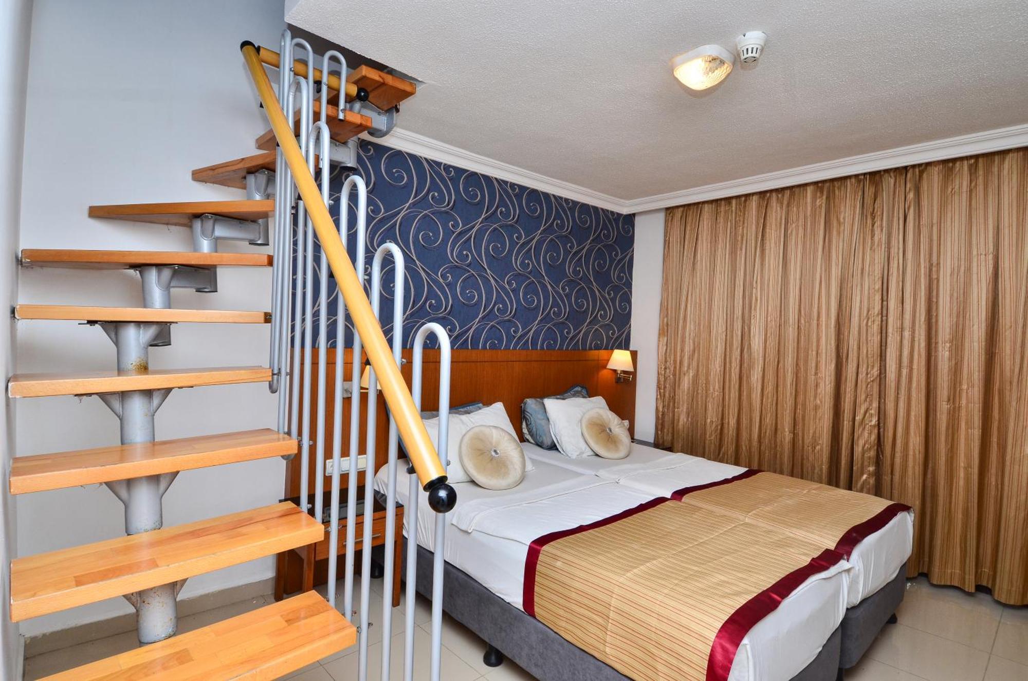 Tropic Beach Club Side Hotel Bagian luar foto