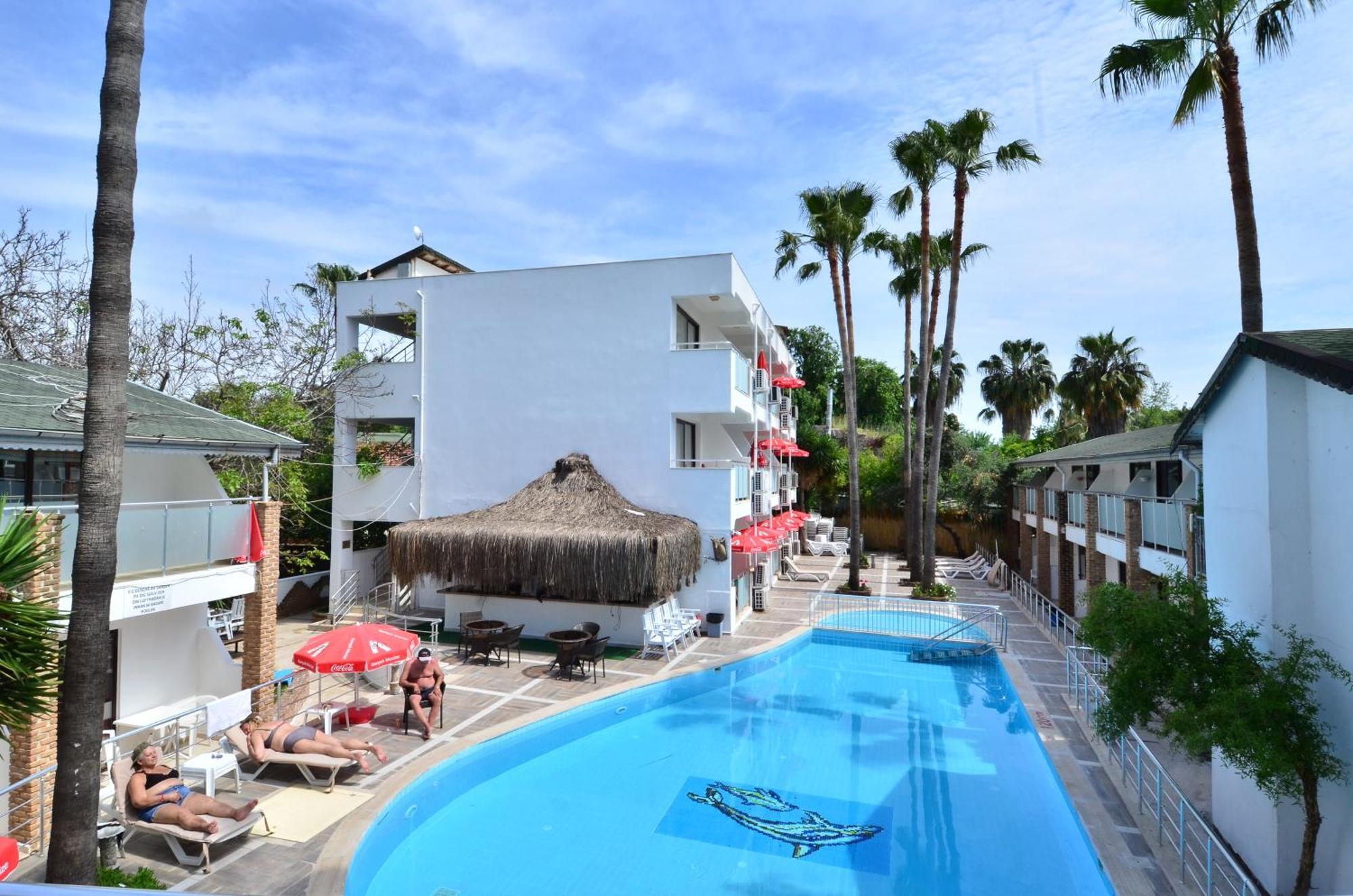 Tropic Beach Club Side Hotel Bagian luar foto