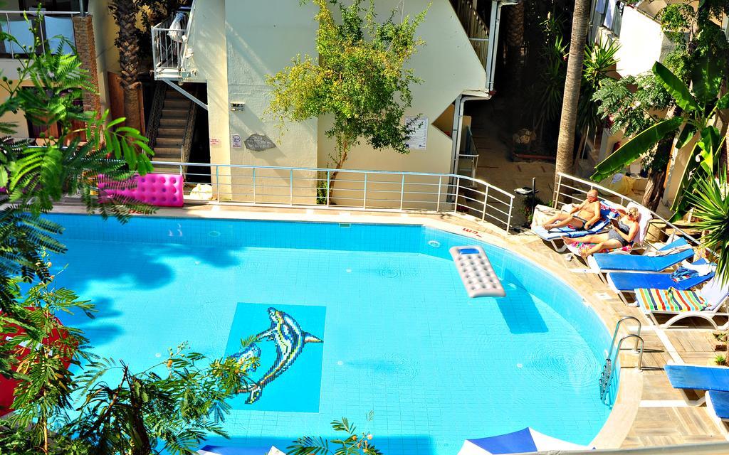 Tropic Beach Club Side Hotel Bagian luar foto