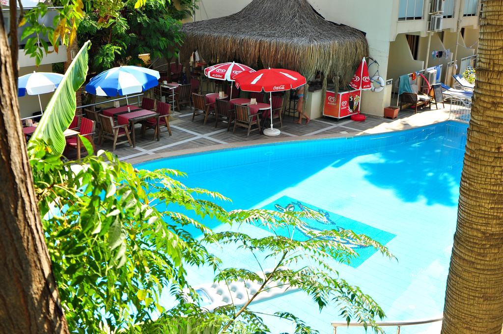 Tropic Beach Club Side Hotel Bagian luar foto